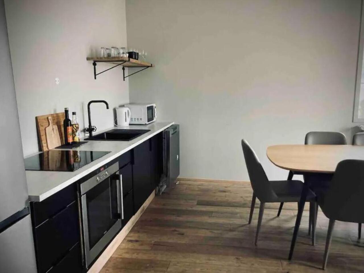 G10 Apartments Akureyri Esterno foto