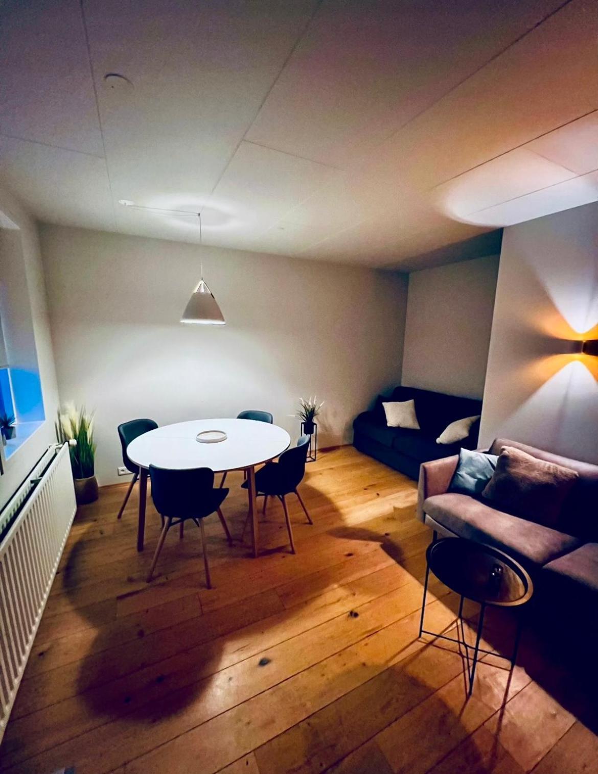 G10 Apartments Akureyri Esterno foto